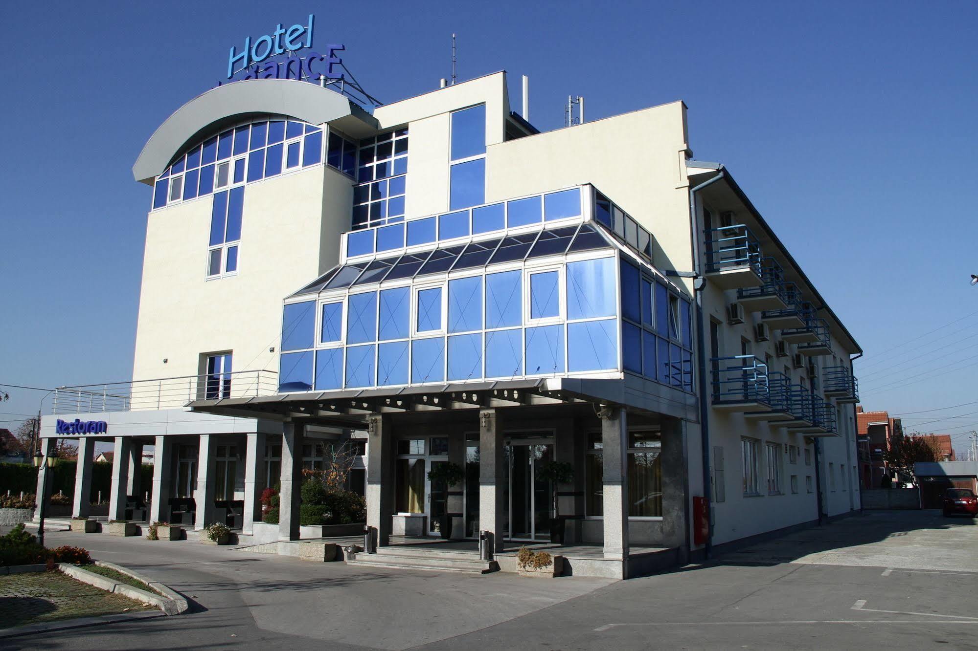 Hotel Elegance Belgrade Exterior photo